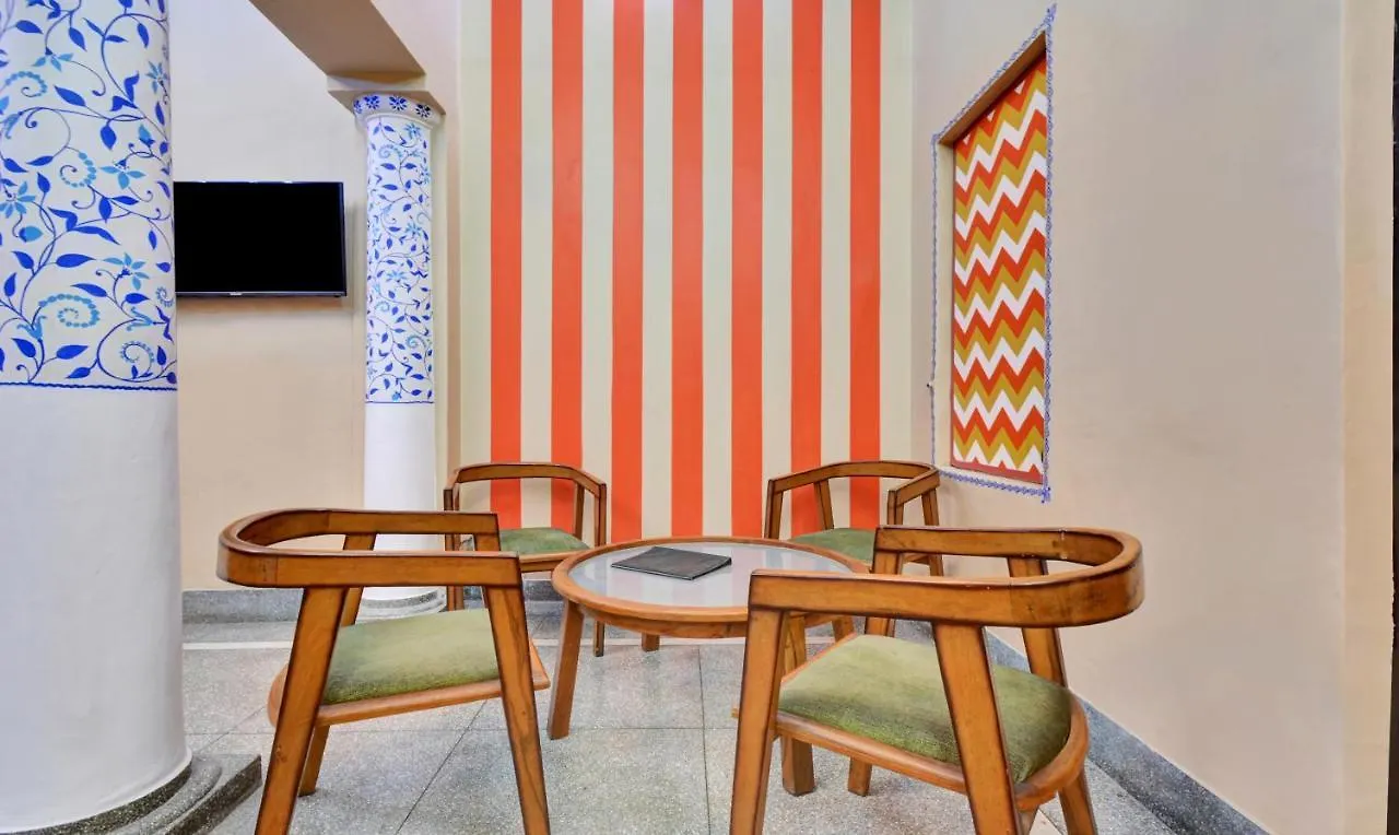 Hotel Treebo The Regal House, Near Fateh Sagar Lake Udajpur