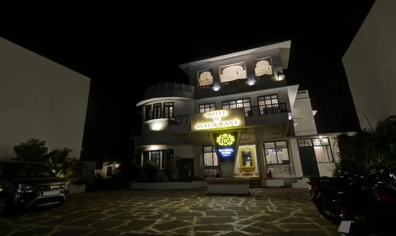 Treebo The Regal House, Near Fateh Sagar Lake 우다이푸르 호텔